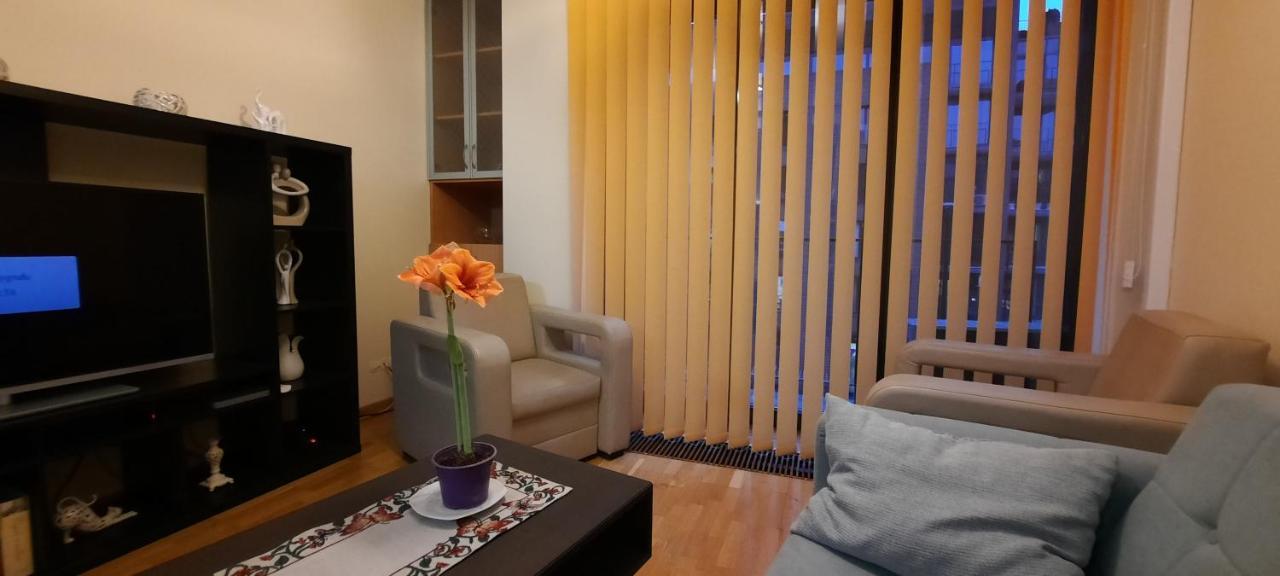 Apartment Angel